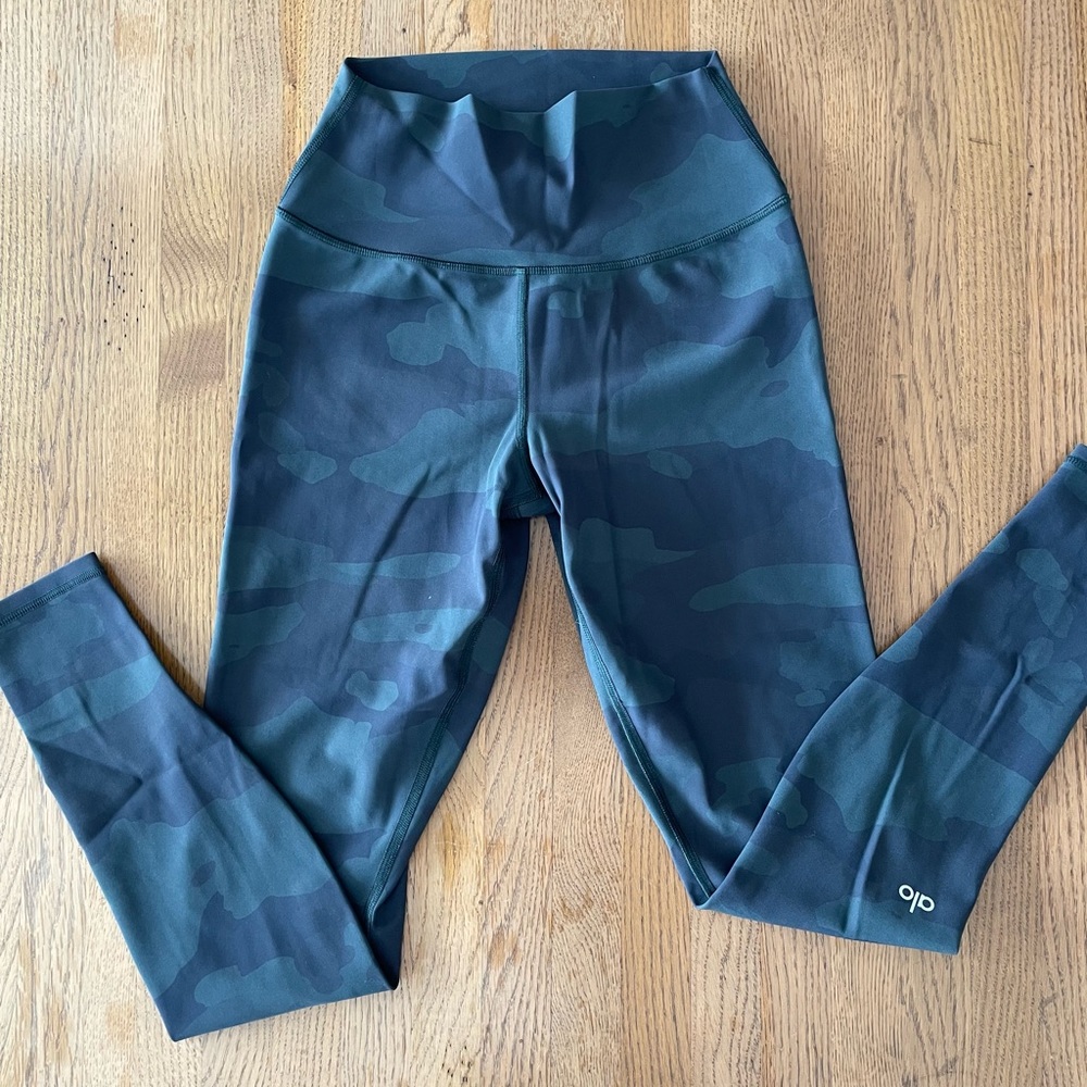 ALO leggings